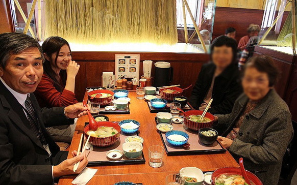 お昼ご飯はからし蓮根や高菜飯、タイピーエンなど熊本の郷土料理を食べました‼